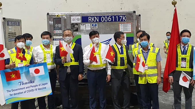 Lễ tiếp nhận 1 triệu liều vacxin phòng Covid-19 của Chính phủ Nhật Bản hỗ trợ Việt Nam. Ảnh: Bộ Y tế
