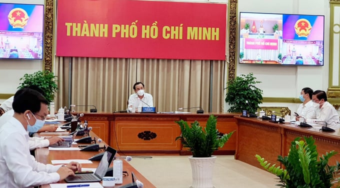 Bí thư Thành ủy TP.HCM Nguyễn Văn Nên chủ trì tại điểm cầu TP.HCM. Ảnh: TTBC.