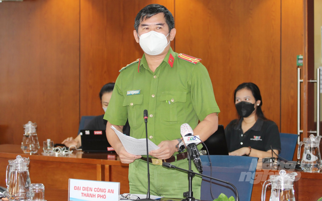 Thượng tá Huỳnh Quang Tuyến, Phó phòng Tham mưu Công an TP.HCM. 