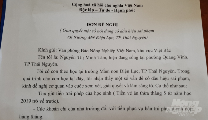 Đơn khiếu nại của phụ huynh gửi Báo NNVN phản ánh việc chiếm giữ trái quy định số tiền thừa rất lớn của học sinh. Ảnh: Toán Nguyễn.
