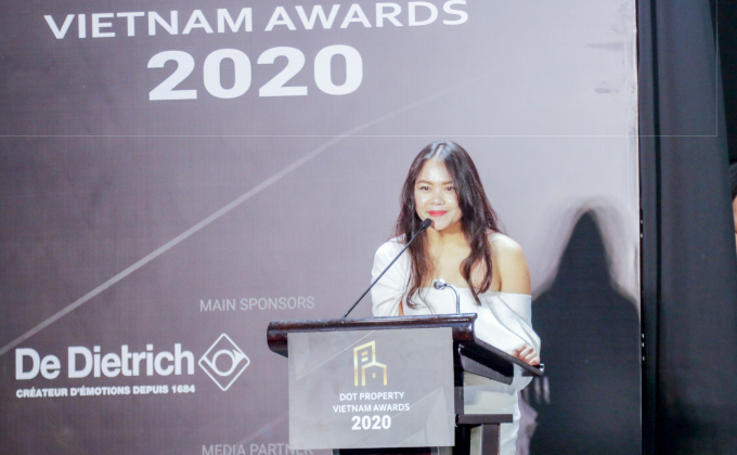 Bà Vũ Minh Châu – GĐ Marketing & Truyền thông Danko Group phát biểu tại sự kiện Dot Property Awards 2020.