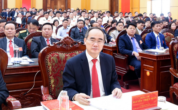 Ủy viên BCT Nguyễn Thiện Nhân tham dự phiên họp trù bị vào chiều ngày 26/10. Ảnh: Duy Khánh.