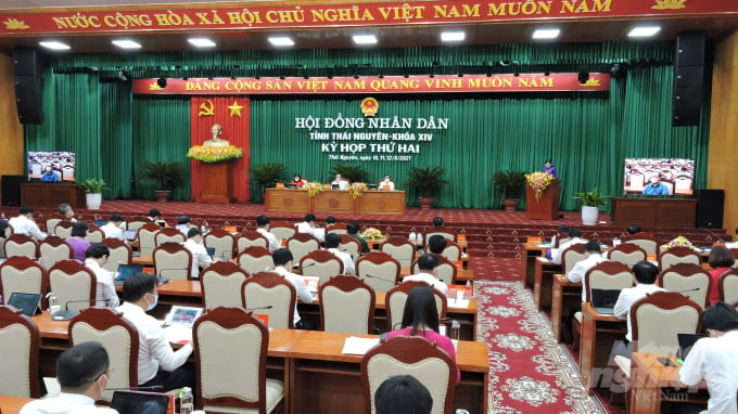 Toàn cảnh phiên khai mạc HĐND tỉnh Thái Nguyên kỳ thứ 2, nhiệm kỳ 2021 - 2026. Ảnh: Toán Nguyễn.