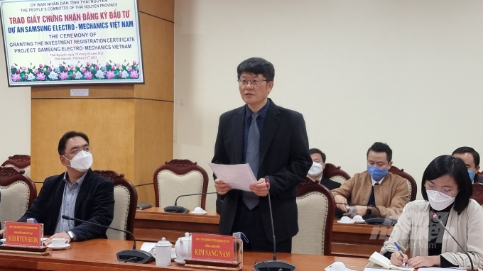 Ông Kim Sang Nam, Tổng Giám đốc Samsung Electro - Mechanis Việt Nam nói sẽ thu hút đầu tư thêm nguồn vốn từ công ty mẹ ở Hàn Quốc. Ảnh: Toán Nguyễn.