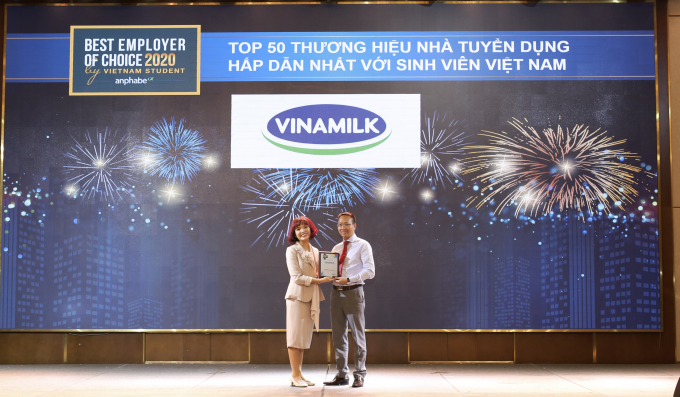 Vinamilk được bình chọn là một trong 50 thương hiệu nhà tuyển dụng hấp dẫn nhất đối với sinh viên Việt Nam 2020. Ảnh: Xuân Hương.