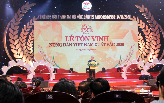 Chương trình tuyên dương Nông dân Việt Nam năm 2020. Ảnh: Đình Thế.