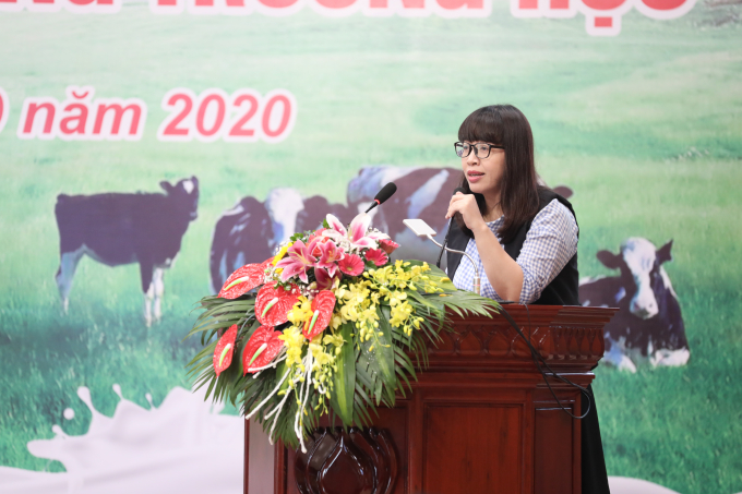 PGS.TS. Bùi Thị Nhung, Viện Dinh dưỡng chia sẻ tầm quan trọng của sữa học đường và dinh dưỡng học đường với sự phát triển trí lực của trẻ em mẫu giáo và tiểu học. Ảnh: Dũng Thanh.