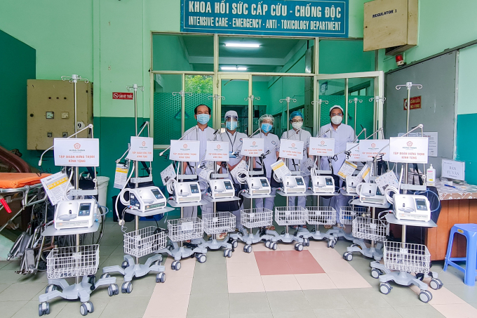 Các máy thở oxy dòng cao không xâm lấn giúp hỗ trợ hiệu quả trong công tác điều trị Covid-19. Ảnh: Nguyễn Trang.