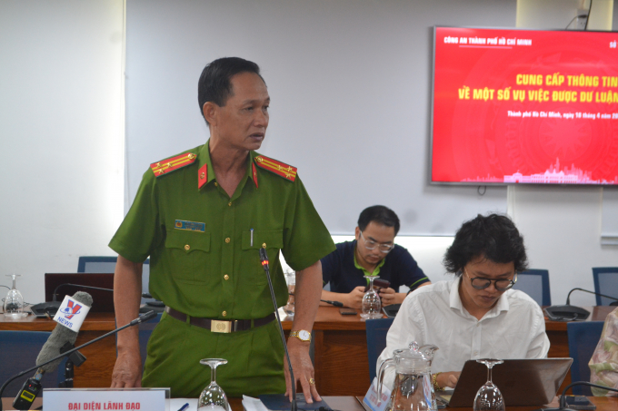 Thượng tá Nguyễn Lê Hùng - Phó Trưởng Công an TP Thủ Đức cung cấp thông tin báo chí. Ảnh: Trần Trung.