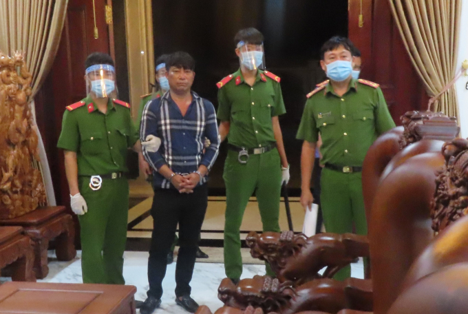 Cơ quan điều tra bắt đối tượng Nguyễn Bá Huy trong vai trò chính vụ buôn lậu. Ảnh: CACC.
