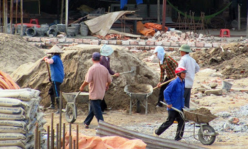 Việc làm phi chính thức là vấn đề khách quan của Việt Nam, cần phải có các chính sách để hỗ trợ chuyển dịch lao động phi chính thức sang chính thức.