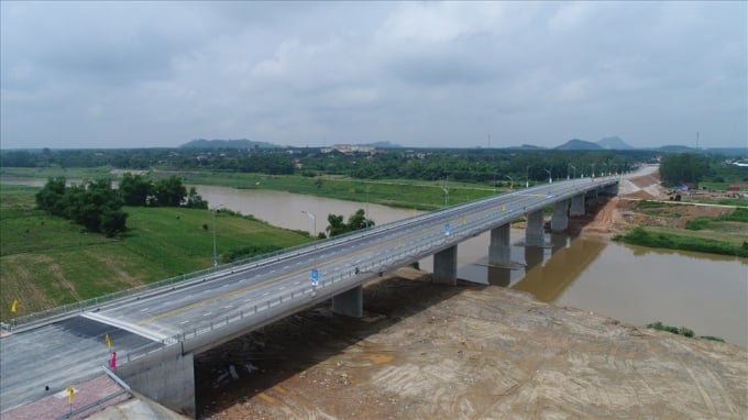 Cầu Hiếu 2 với độ rộng lên đến 48m gồm 2 làn là bước đệm phát triển kinh tế hạ tầng của Nghệ An – Thanh Hóa, tạo tiền đề cho kế hoạch xây dựng Cầu Hiếu 3 triển khai trong tương lai.