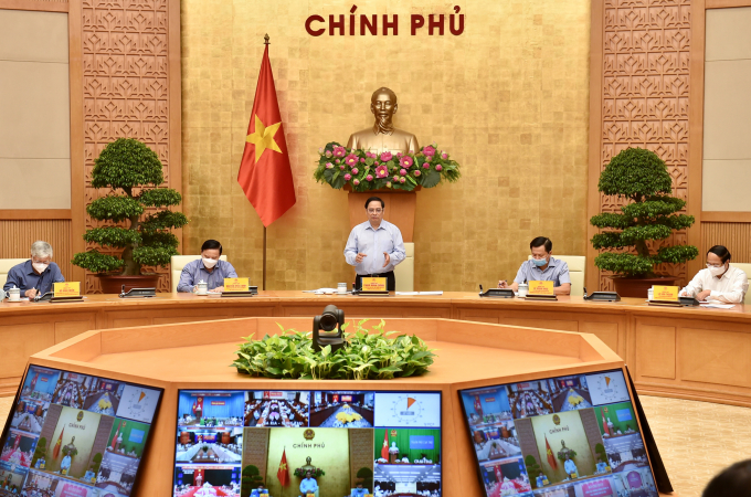 Thủ tướng Chính phủ Phạm Minh Chính, Trưởng Ban Chỉ đạo Quốc gia phòng, chống dịch Covid-19 chủ trì cuộc họp. Ảnh: VGP.