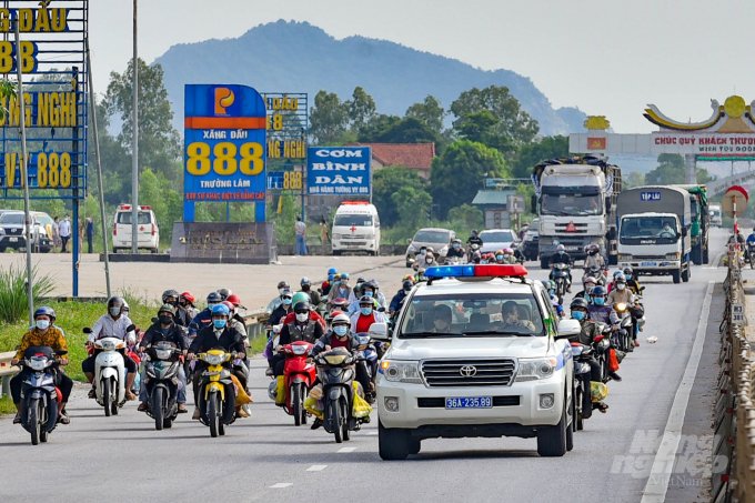 Lao động trở về quê được Trung tâm DVVL Thanh Hóa giới thiệu việc làm mới.