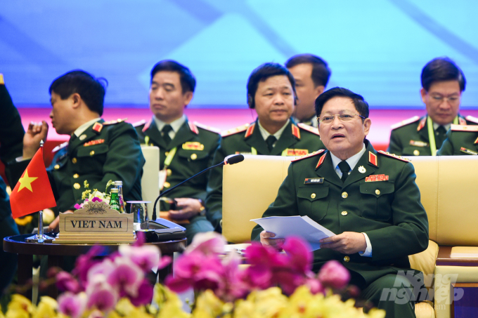 Đại tướng Ngô Xuân Lịch phát biểu tại hội nghị ADMM Hẹp sáng 19/2. Ảnh: Tùng Đinh.