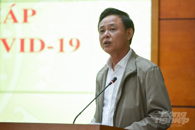 Thứ trưởng Thường trực Hà Công Tuấn đưa ra các giải pháp ứng phó dịch Covid-19 cho ngành nông nghiệp. Ảnh: Tùng Đinh.