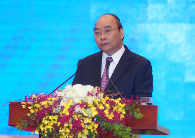 Thủ tướng Nguyễn Xuân Phúc làm việc với các doanh nghiệp, hiệp hội và địa phương sáng 9/5. Ảnh: VGP.
