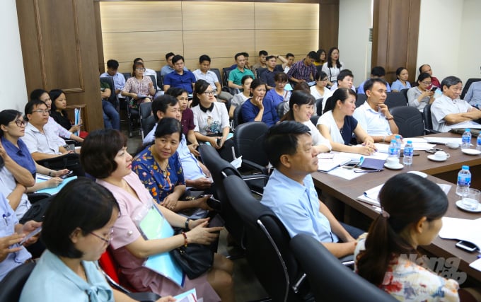 100 học viên từ 30 tỉnh, thành phố từ Quảng Trị trở ra học tập về đào tạo chuyển giao tiến bộ kỹ thuật trong nông nghiệp. Ảnh: Tùng Đinh.