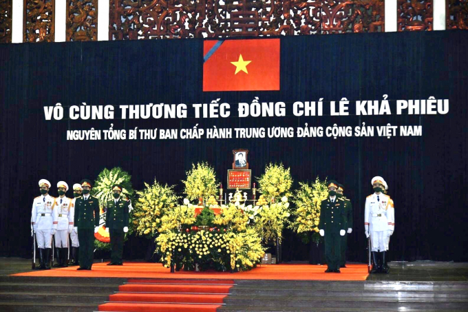 Linh cữu nguyên Tổng Bí thư Lê Khả Phiêu được quàn tại Nhà tang lễ quốc gia, số 5 Trần Thánh Tông, Hà Nội. Ảnh: VGP.