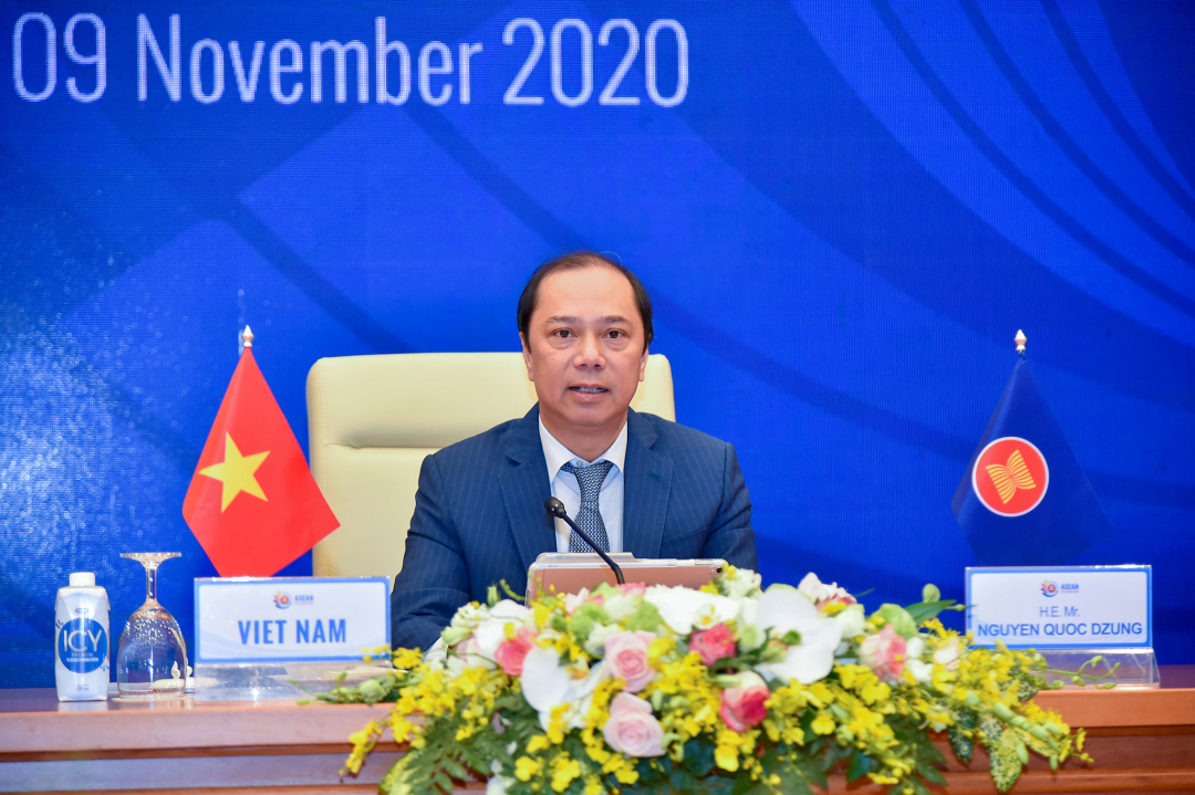 Thứ trưởng Ngoại giao Nguyễn Quốc Dũng, Trưởng đoàn Quan chức cấp cao ASEAN - Việt Nam chủ trì hội nghị. Ảnh: MOFA.