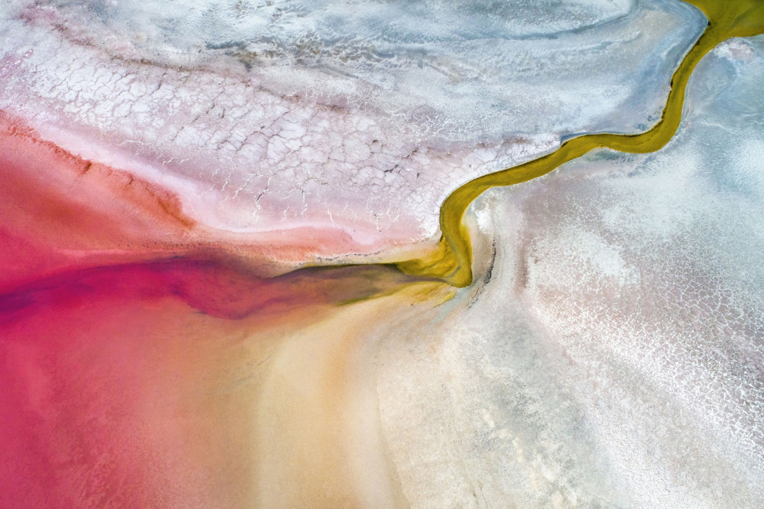 Hồ muối hồng ở Kalbarri, miền Tây Australia.