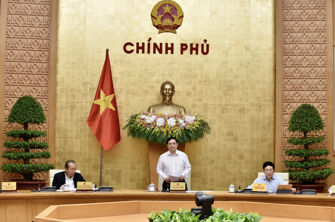 Thủ tướng Phạm Minh Chính chủ trì phiên họp Chính phủ ngày 15/4. Ảnh: VGP.