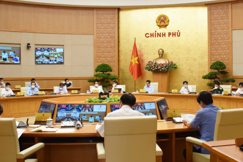 Thủ tướng Chính phủ Phạm Minh Chính chủ trì Hội nghị trực tuyến Chính phủ với các địa phương về tình hình phòng, chống dịch Covid-19.