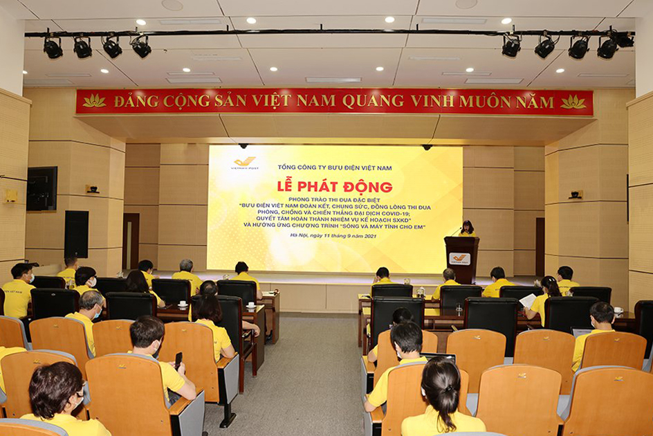 Ngày 11/9, Vietnam Post tổ chức phát động phong trào thi đua đặc biệt phòng chống dịch Covid-19 và tham gia chương trình 'Sóng và máy tính cho em'.