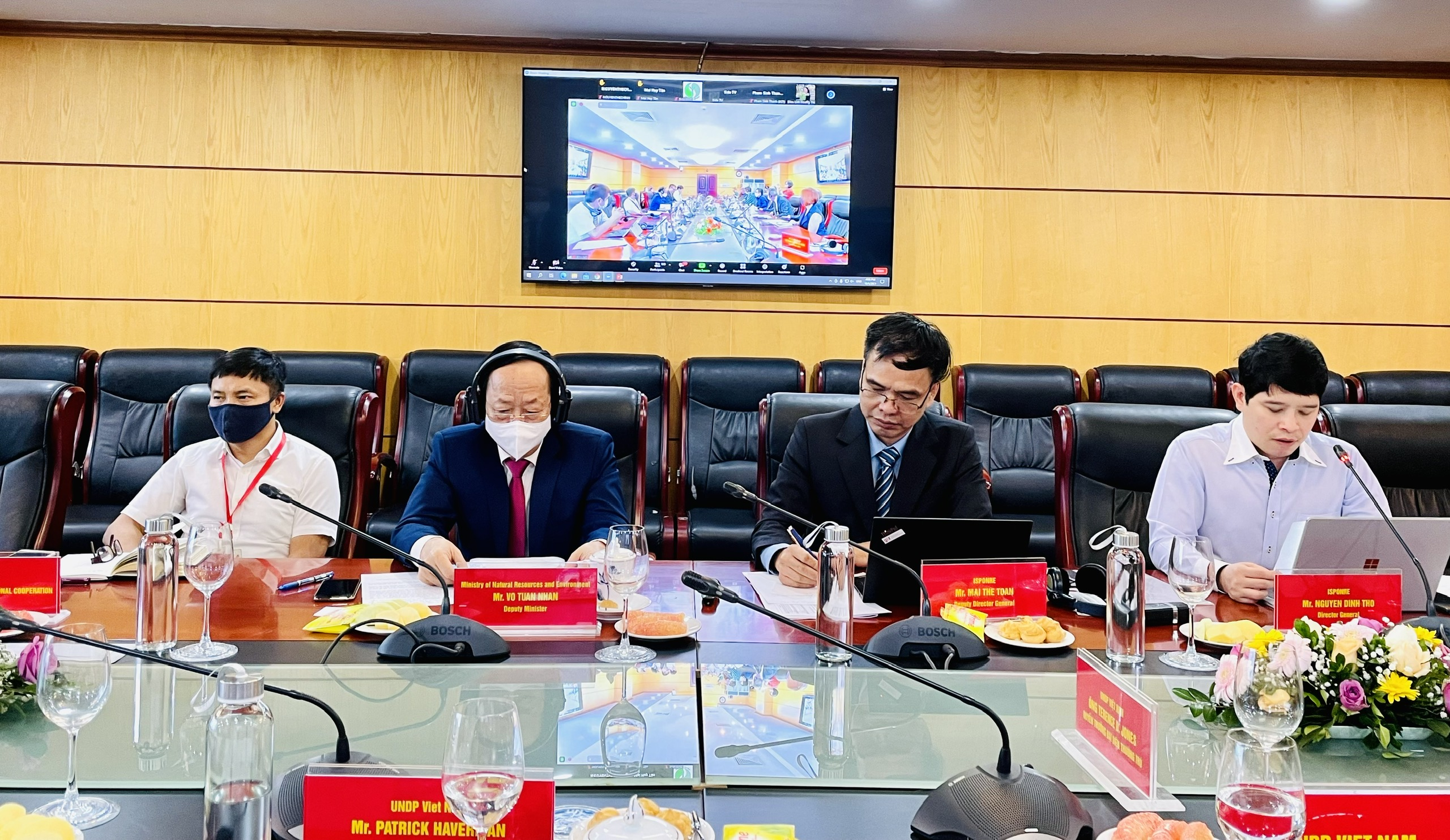 Hội thảo tham vấn Chính sách về kinh tế tuần hoàn và Mạng lưới kinh kế tuần hoàn Việt Nam diễn ra ngày 6/10.