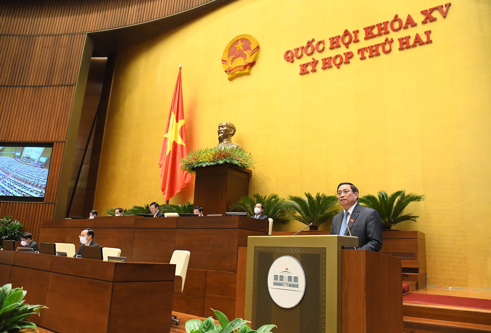 Thủ tướng Chính phủ Phạm Minh Chính phát biểu làm rõ các vấn đề liên quan và trả lời chất vấn của đại biểu Quốc hội.