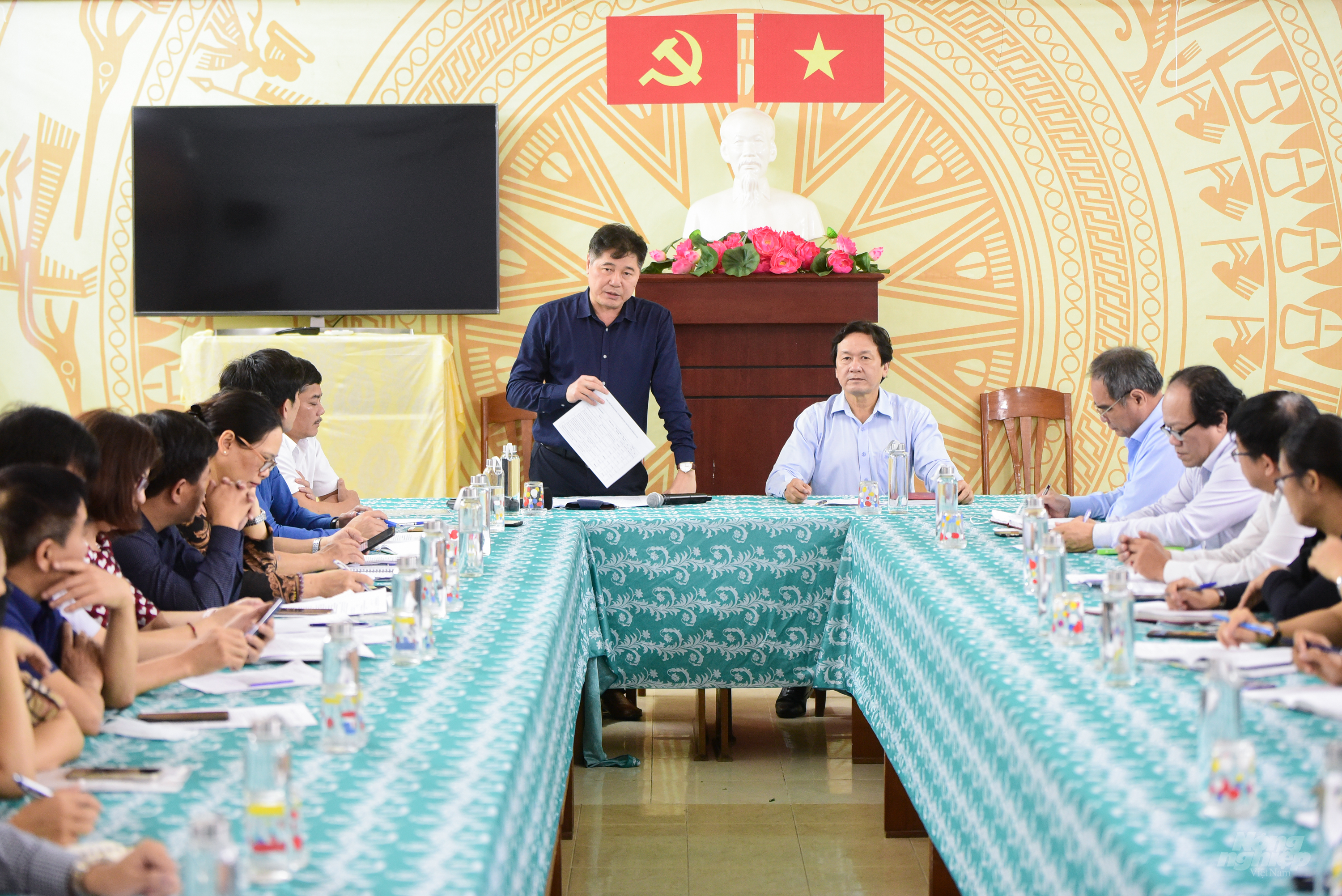 Trung tâm Khuyến nông Quốc gia (TTKNQG) làm việc với Sở NN-PTNT Phú Yên sáng 15/11. Ảnh: Tùng Đinh.