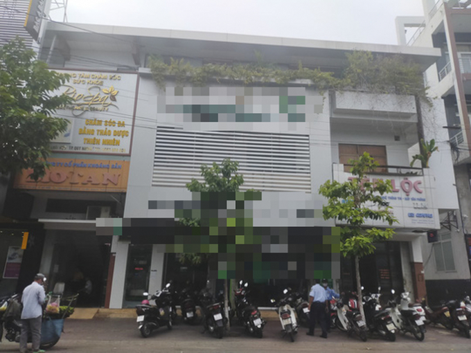 Chi nhánh ngân hàng nằm trên đường Nguyễn Thái Học (TP Quy Nhơn, Bình Định), nơi ông N.H.D làm việc.