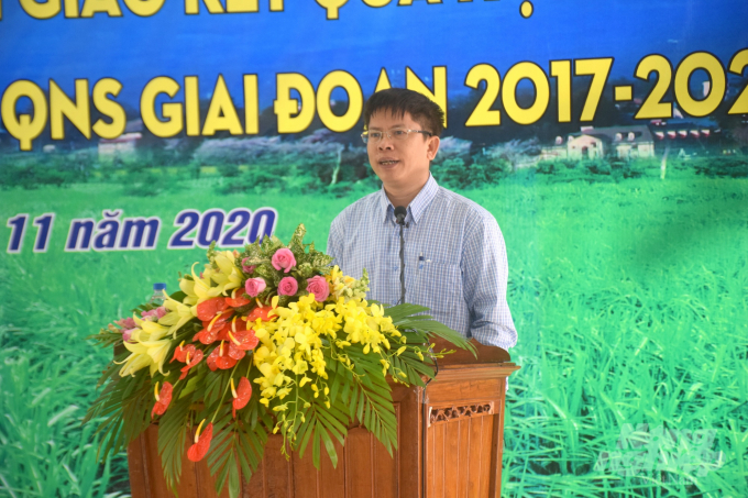 TS Cao Anh Đương, Viện trưởng Viện Nghiên cứu mía đường Việt Nam, phát biểu tại lễ chuyển  giao. Ảnh: Vũ Đình Thung.
