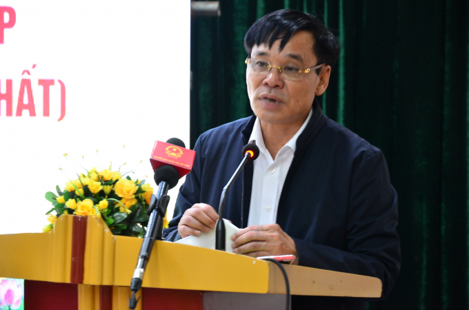 Ông Chu Phú Mỹ-Giám đốc Sở Nông nghiệp và PTNT Hà Nội chỉ đạo công việc chấm điểm. Ảnh: NNVN.
