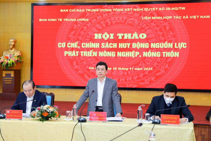 Ông Nguyễn Duy Hưng - Phó trưởng ban Kinh tế Trung ương phát biểu tại hội thảo. Ảnh: TL.