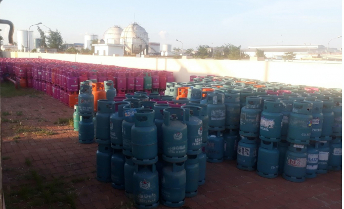 Hình ảnh vỏ bình gas của Hưng Long tại kho của Công ty cổ phần thương mại dầu khí An Dương, Hải Phòng. Ảnh: Nguyễn Long.