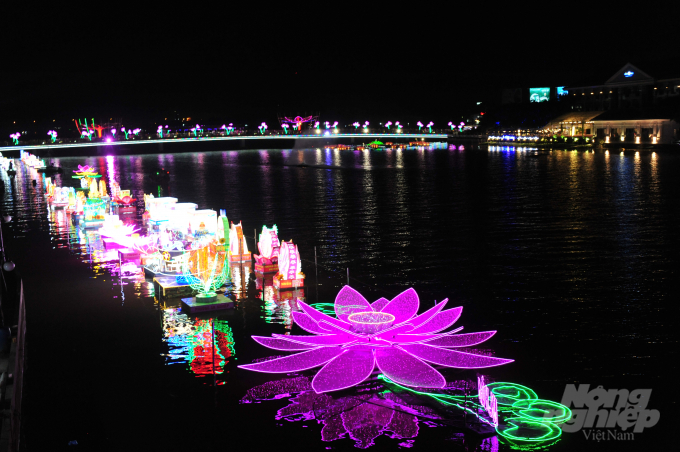 Ngày hội Du lịch - Đêm hoa đăng Ninh Kiều năm 2020. Ảnh: Lê Hoàng Vũ.