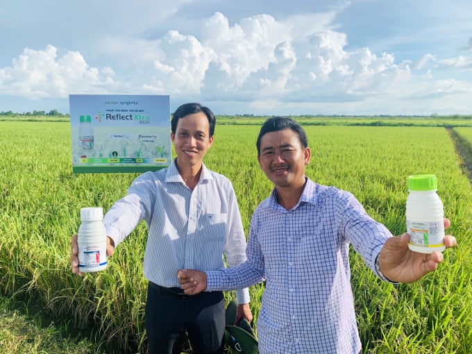 Sản phẩm thuốc BVTV Reflect Xtra 325 – có thể mang đến công nghệ đột phá cho nông dân. trồng lúa. Ảnh: Lê Hoàng Vũ.