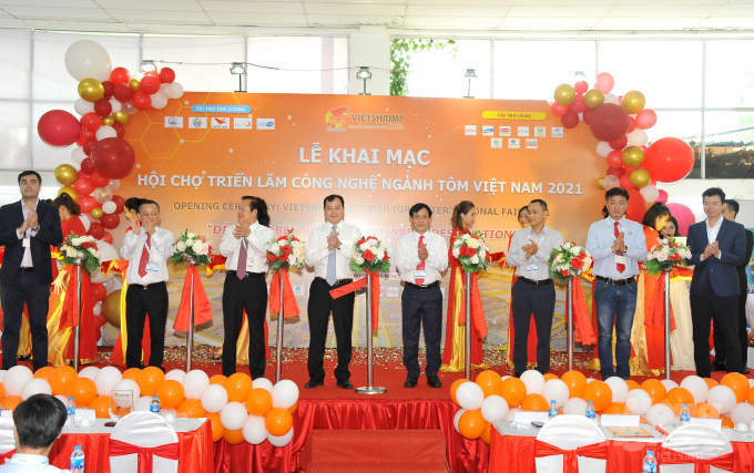 Hội chợ VietShrimp 2021 khai mạc sáng 14/4/2021 tại TP Cần Thơ. Ảnh: Lê Hoàng Vũ.