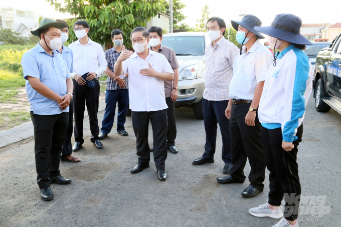 Chủ tịch UBND TP. Cần Thơ yêu cầu không tập trung quá 10 người tại nơi công cộng, ngoài phạm vi công sở, trường học, bệnh viện, thực hiện nghiêm yêu cầu 5K, đặc biệt là đeo khẩu trang và giữ khoảng cách 2m khi tiếp xúc. Ngoài ra, tạm dừng các hoạt động tôn giáo cho đến khi có thông báo mới.