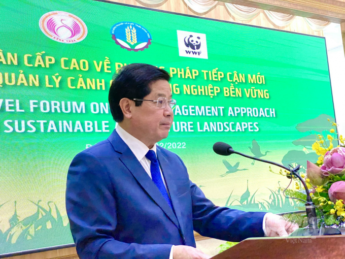 Deputy Minister of Agriculture and Rural Development Le Quoc Doanh addresses the forum.Photo: Le Hoang Vu.