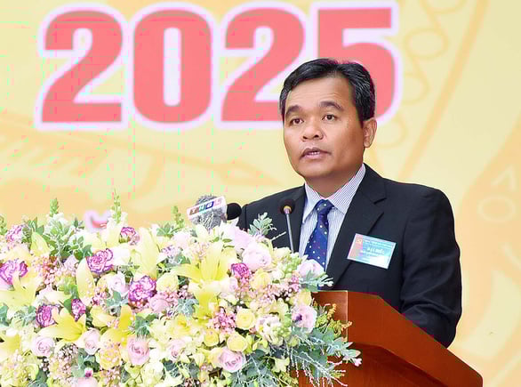 anh-ho-van-nien-bt-gl-k-16-094629_830.jpg Ông Hồ Văn Niên, Bí thư Tỉnh ủy Gia Lai nhiệm kỳ 2020-2025.