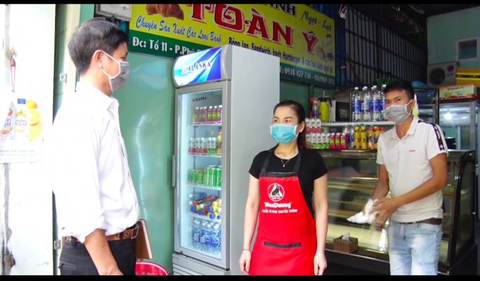 Các tổ công tác cộng đồng đang phát huy rất tốt vai trò trong phòng chống dịch covid-19.