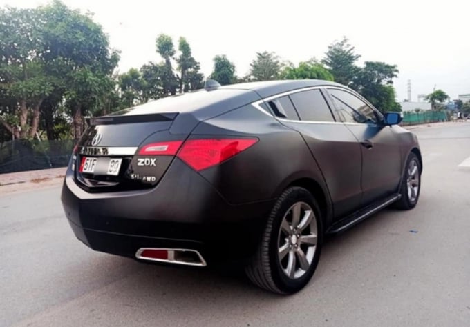 40c0e9eb1a58e906b049-063228_14.jpg Chiếc xe được chăm chút cẩn thận và còn rất mới nhưng giá chào bán chỉ có 1,090 tỷ đồng.
