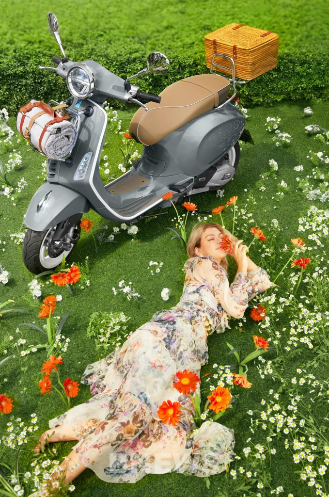 vespa-social-02-142308_450.jpg Phiên bản đặc biệt Vespa PicNic đầy cảm xúc lãng mạn..