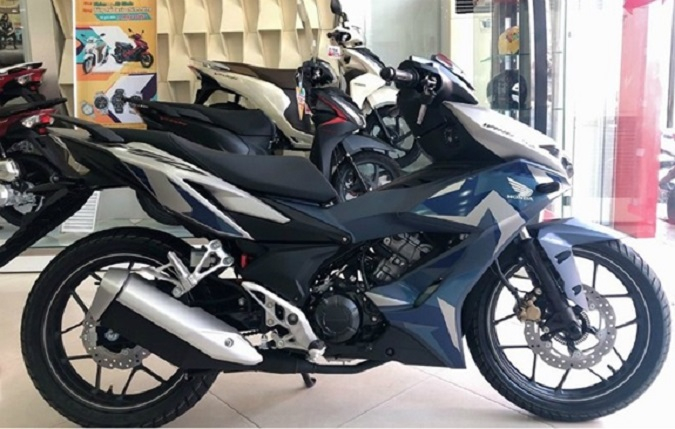 Phiên bản chênh thấp nhất của Honda Winner X là 10,5 triệu đồng và cao nhất lên tới gần 13 triệu đồng.