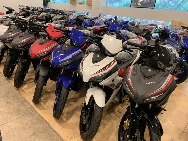 Yamaha Exciter 155 tại các đại lý ở tỉnh phải chấp nhận bán ở mức thấp hơn gần 2 triệu đồng.