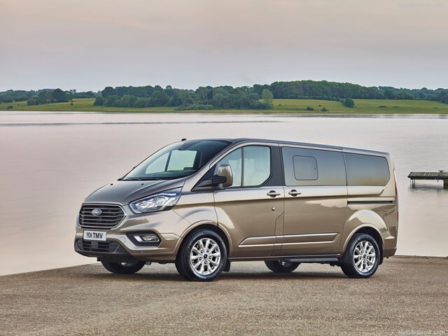 xe-mpv-ford-tourneo-ra-mat-tai-viet-nam-065153_616.jpg Ford Tourneo sẽ không còn cơ hội xuất hiện trên danh sách xe bán chậm vì hãng đã quyết định ngừng sản xuất và cung cấp tại Việt Nam.