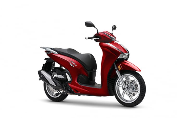 236954436_357982115782235_625801817069652684_n-102137_9.jpg Honda SH 350i có giá bán 146 triệu đồng cho bản cao cấp (gồm 2 màu trắng, đỏ) và 147,5 triệu đồng cho bản thể thao (màu xám đen).