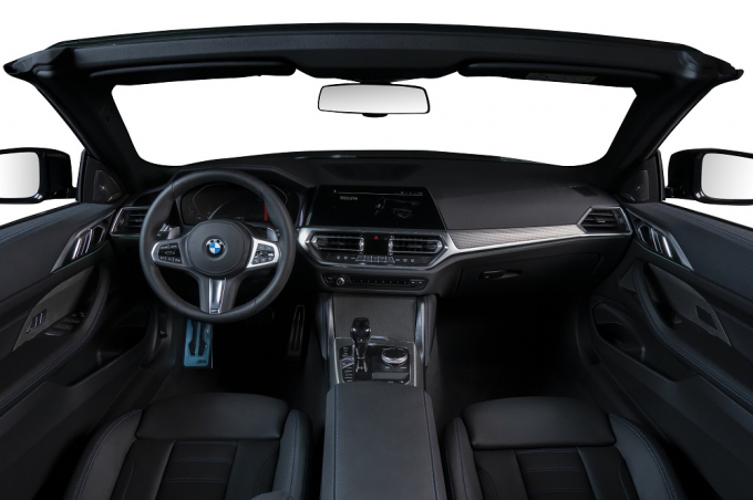 khoang-lai-cua-bmw-4-series-convertible-moi-060605_735.jpg Khoang lái đơn giản và mang tính thể thao nhiều hơn.